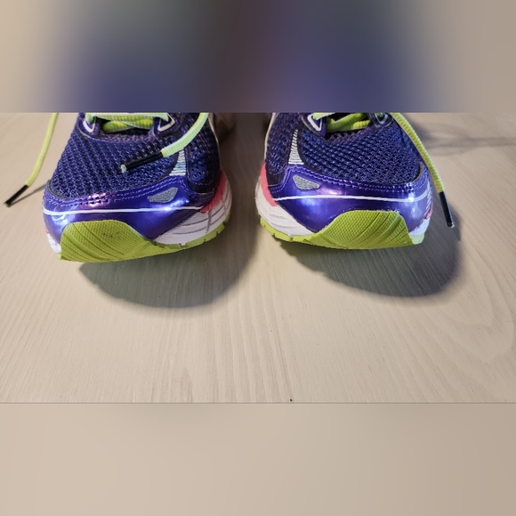 ASICS Gel GT-2000 Dynamic Duomax Guidance Line AHAR+ Ladies Size 9 - worn once - Picture 3 of 13